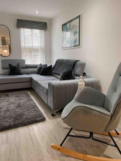 Luxury Town Centre Apartment Walking Distance To Rsc Theatre 스트렛포드-어폰-에이본 외부 사진